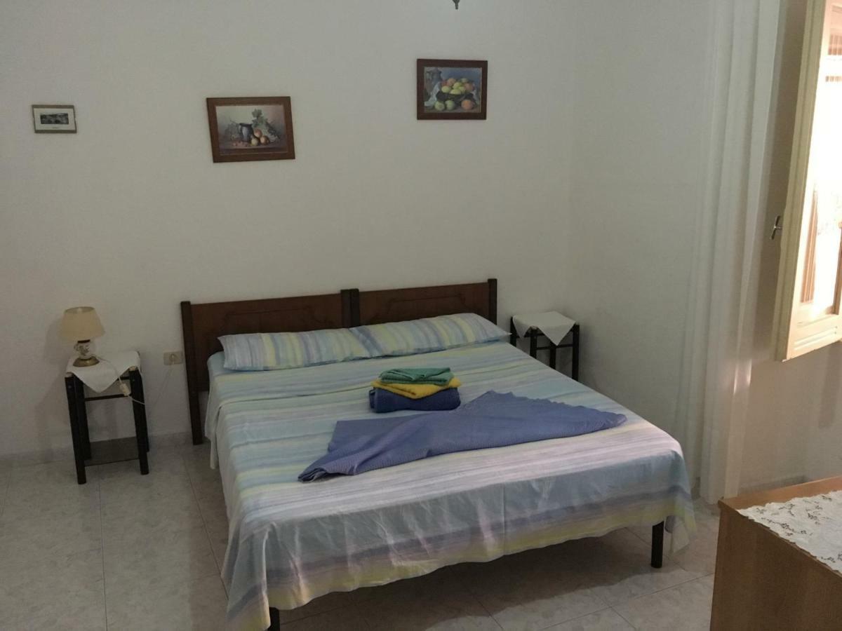 Anna Apartment วิลลาปุตซู ภายนอก รูปภาพ